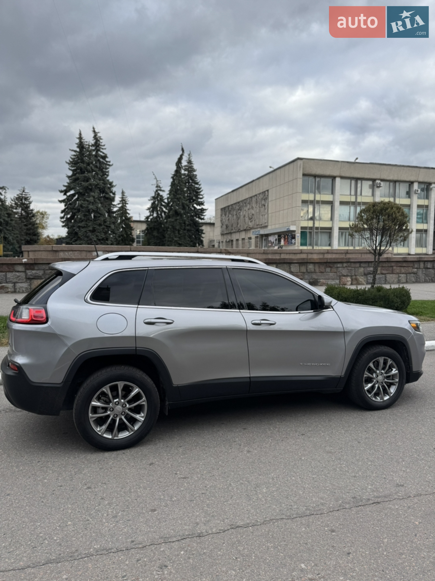 2018 Jeep Cherokee - фото 1