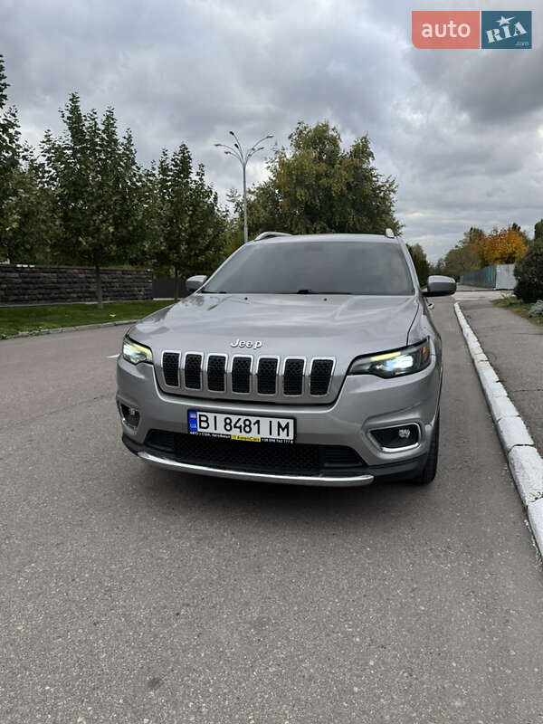 Внедорожник / Кроссовер Jeep Cherokee 2018 в Кременчуге