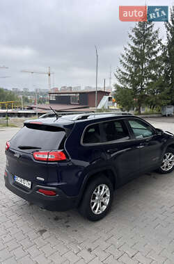 Внедорожник / Кроссовер Jeep Cherokee 2014 в 