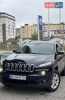 Внедорожник / Кроссовер Jeep Cherokee 2014 в 