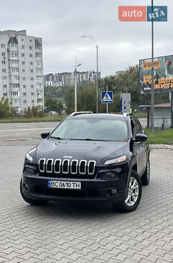 Внедорожник / Кроссовер Jeep Cherokee 2014 в 