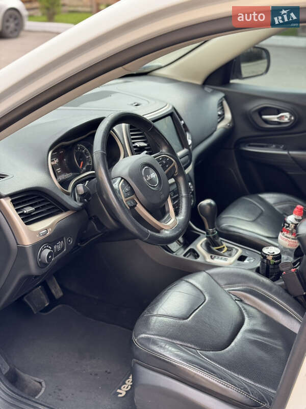 Внедорожник / Кроссовер Jeep Cherokee 2015 в Киеве фото 14 Внедорожник / Кроссовер Jeep Cherokee 2015 в Киеве