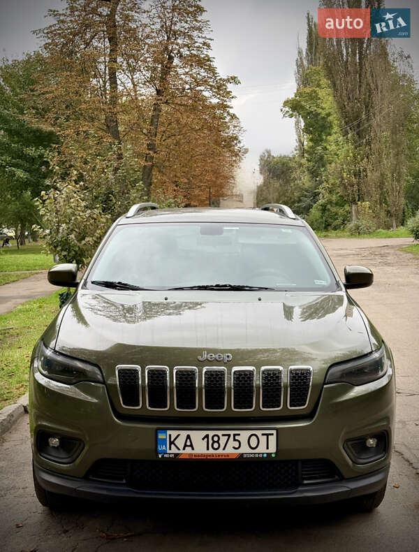 Внедорожник / Кроссовер Jeep Cherokee 2018 в Киеве