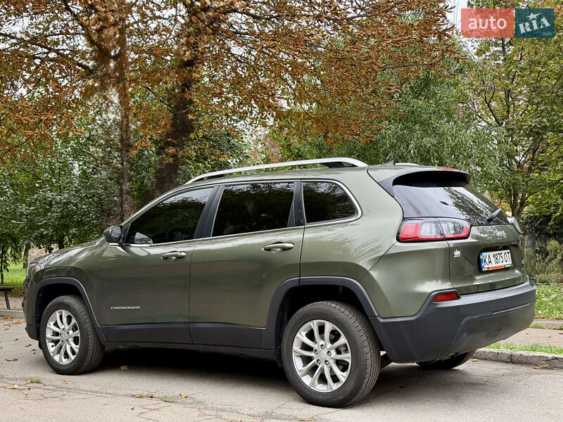 Внедорожник / Кроссовер Jeep Cherokee 2018 в Киеве