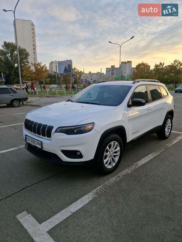 Внедорожник / Кроссовер Jeep Cherokee 2022 в Киеве