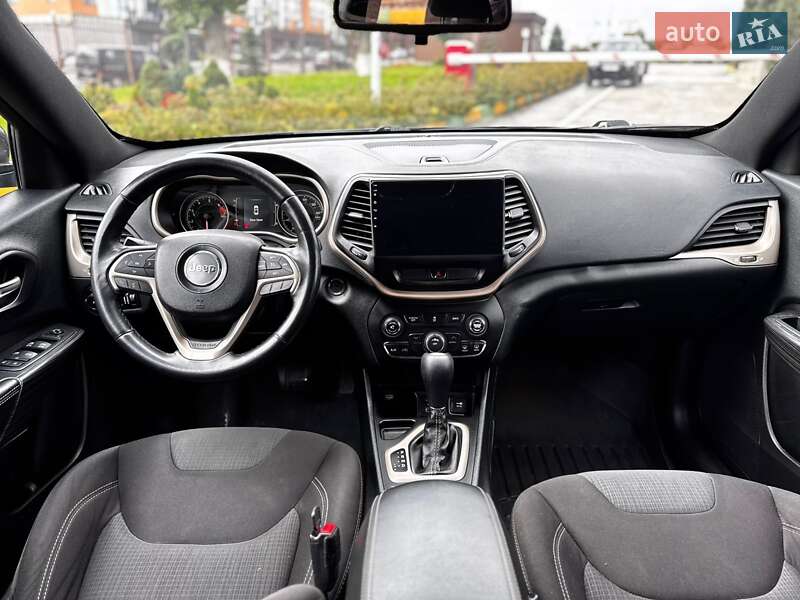 Позашляховик / Кросовер Jeep Cherokee 2015 в Івано-Франківську фото 83 Позашляховик / Кросовер Jeep Cherokee 2015 в Івано-Франківську