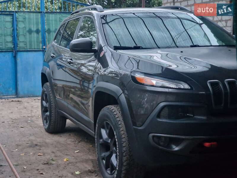 Внедорожник / Кроссовер Jeep Cherokee 2017 в Днепре фото 7 Внедорожник / Кроссовер Jeep Cherokee 2017 в Днепре