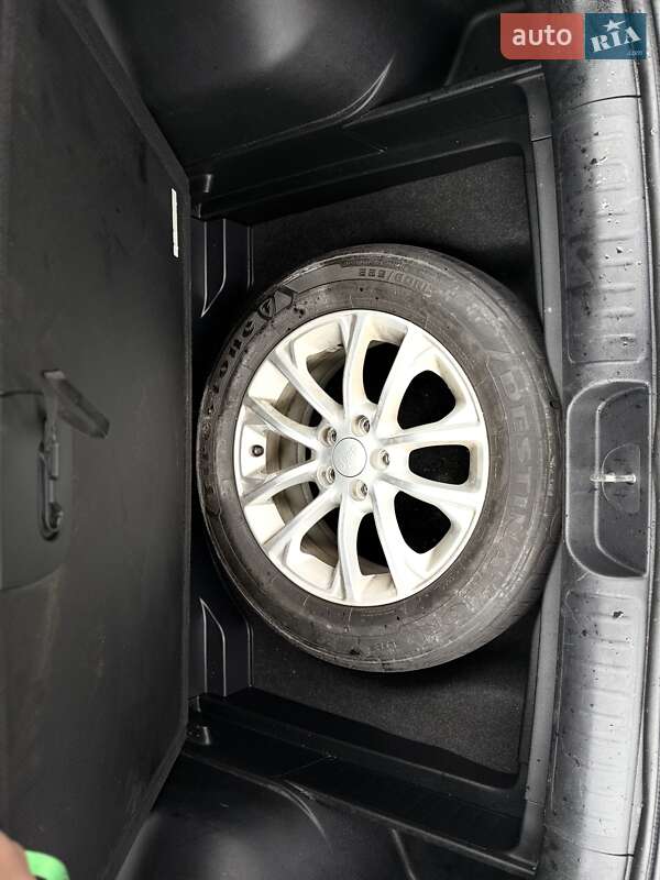 Позашляховик / Кросовер Jeep Cherokee 2019 в Львові фото 13 Позашляховик / Кросовер Jeep Cherokee 2019 в Львові