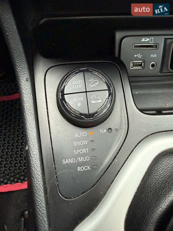 Внедорожник / Кроссовер Jeep Cherokee 2016 в Киеве фото 26 Внедорожник / Кроссовер Jeep Cherokee 2016 в Киеве