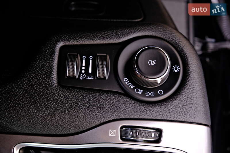 Внедорожник / Кроссовер Jeep Cherokee 2020 в Одессе