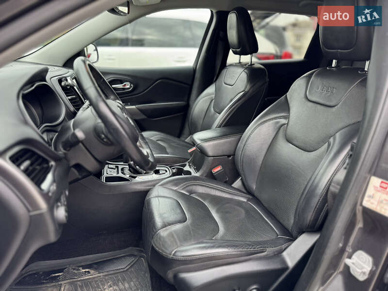 Позашляховик / Кросовер Jeep Cherokee 2019 в Львові фото 44 Позашляховик / Кросовер Jeep Cherokee 2019 в Львові