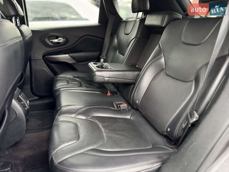 Позашляховик / Кросовер Jeep Cherokee 2019 в Львові фото 48 Позашляховик / Кросовер Jeep Cherokee 2019 в Львові