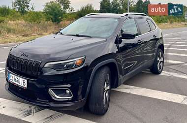 Внедорожник / Кроссовер Jeep Cherokee 2019 в Хмельницком