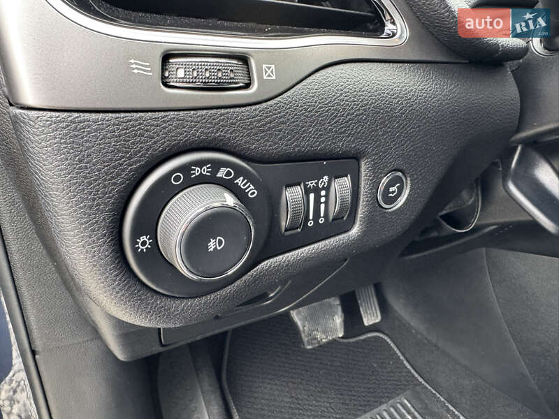 Позашляховик / Кросовер Jeep Cherokee 2020 в Івано-Франківську