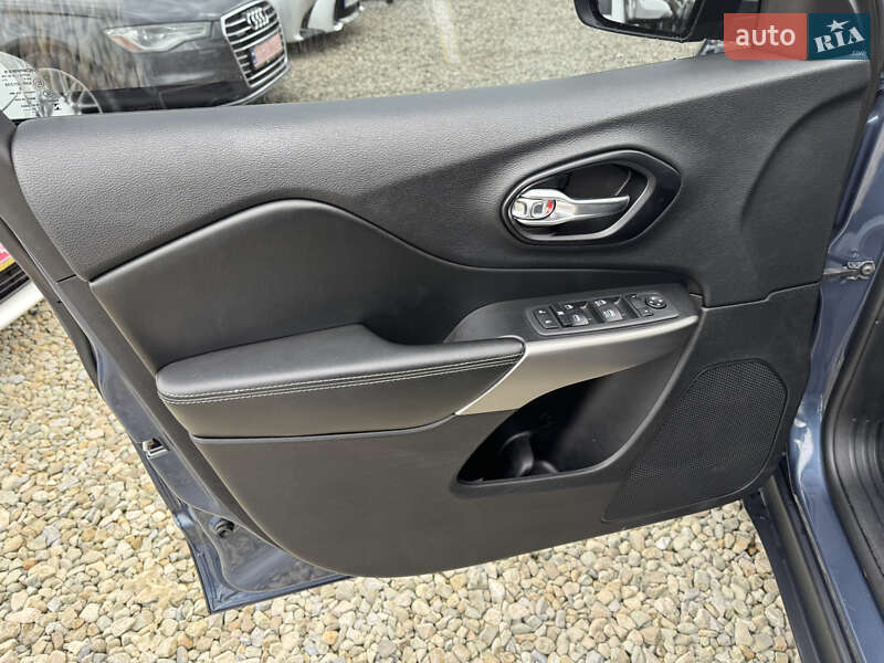 Позашляховик / Кросовер Jeep Cherokee 2020 в Івано-Франківську