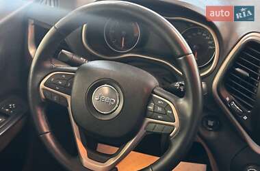 Внедорожник / Кроссовер Jeep Cherokee 2016 в 