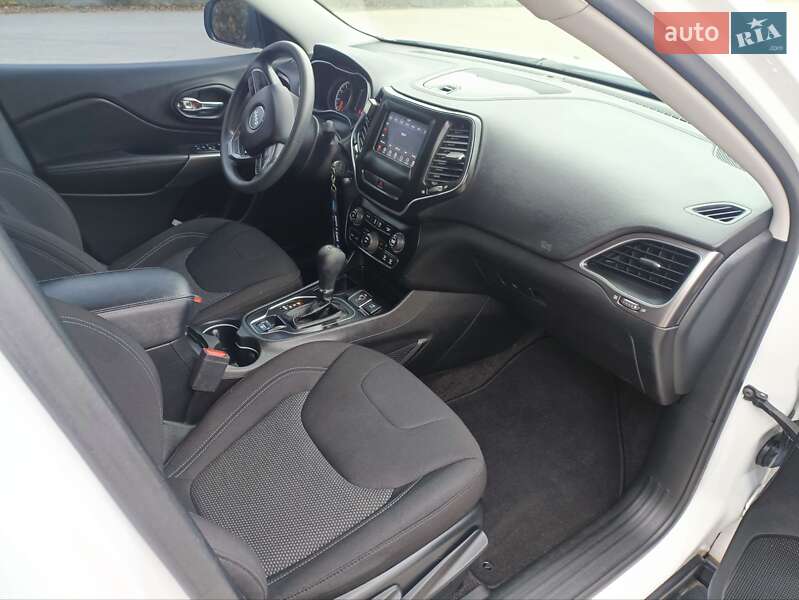 Позашляховик / Кросовер Jeep Cherokee 2018 в Івано-Франківську