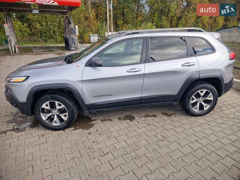 Внедорожник / Кроссовер Jeep Cherokee 2014 в Луцке фото 10 Внедорожник / Кроссовер Jeep Cherokee 2014 в Луцке