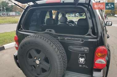 Позашляховик / Кросовер Jeep Cherokee 2002 в  фото 3 Позашляховик / Кросовер Jeep Cherokee 2002 в