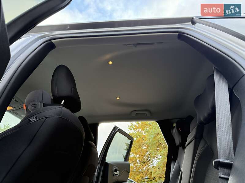 Внедорожник / Кроссовер Jeep Cherokee 2018 в Киеве