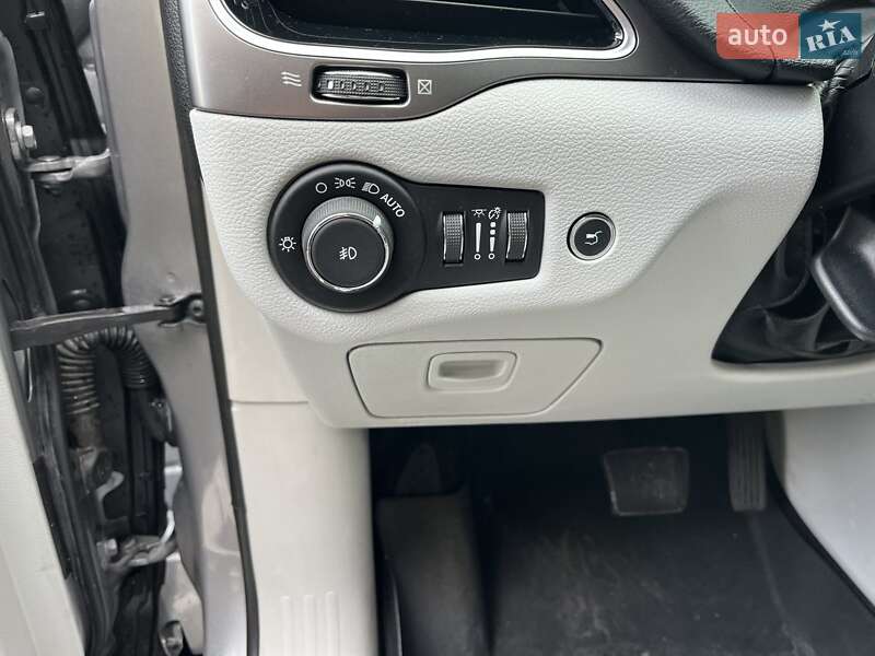 Позашляховик / Кросовер Jeep Cherokee 2019 в Києві
