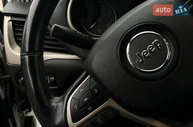 Внедорожник / Кроссовер Jeep Cherokee 2014 в 