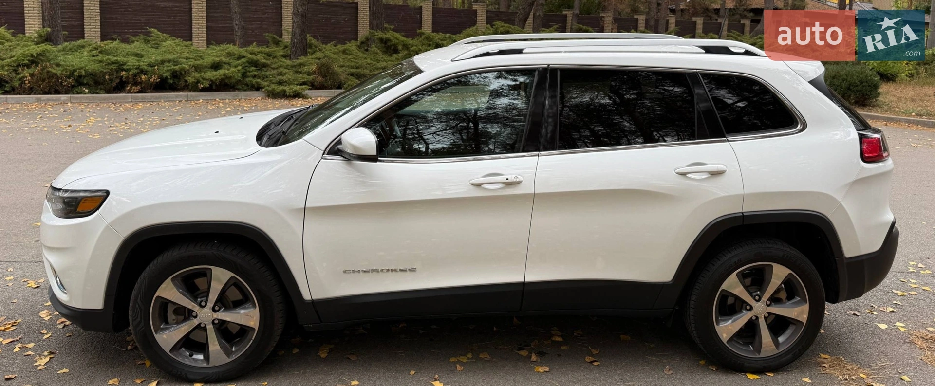 2019 Jeep Cherokee - мініатюра 5