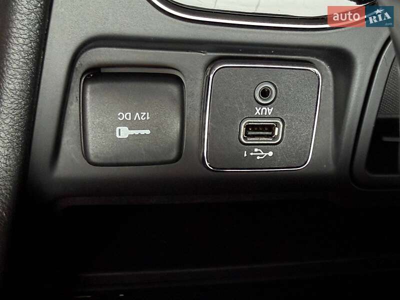 Внедорожник / Кроссовер Jeep Cherokee 2019 в Новомосковске фото 15 Внедорожник / Кроссовер Jeep Cherokee 2019 в Новомосковске