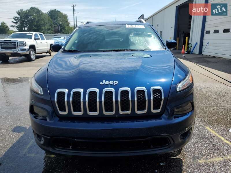 Внедорожник / Кроссовер Jeep Cherokee 2017 в Черновцах
