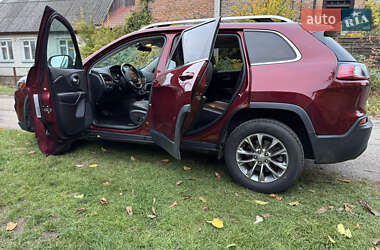 Внедорожник / Кроссовер Jeep Cherokee 2019 в 