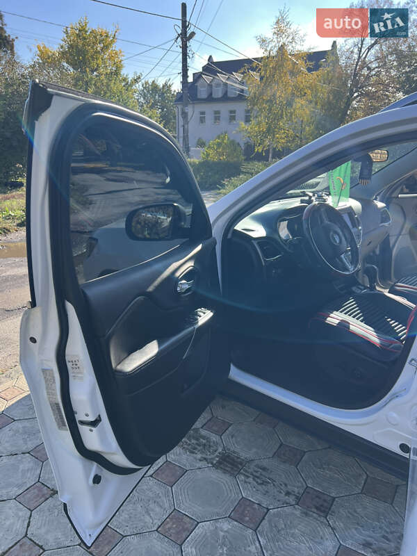 Внедорожник / Кроссовер Jeep Cherokee 2018 в Харькове