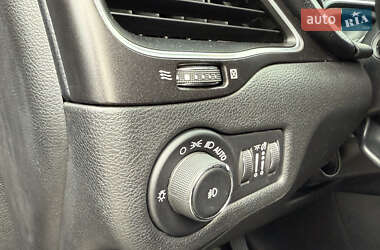 Внедорожник / Кроссовер Jeep Cherokee 2019 в 