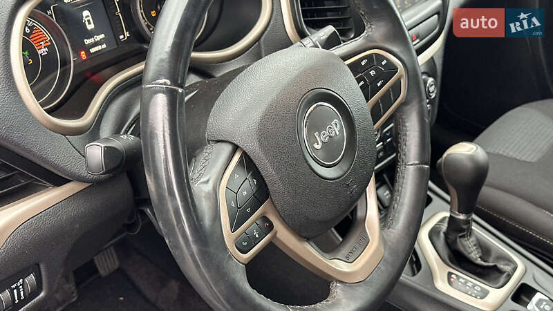 Позашляховик / Кросовер Jeep Cherokee 2017 в Полтаві фото 12 Позашляховик / Кросовер Jeep Cherokee 2017 в Полтаві