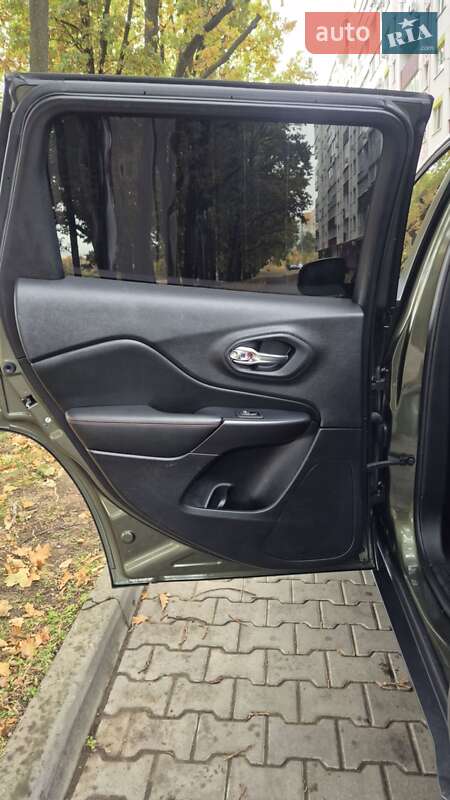 Внедорожник / Кроссовер Jeep Cherokee 2021 в Полтаве фото 32 Внедорожник / Кроссовер Jeep Cherokee 2021 в Полтаве