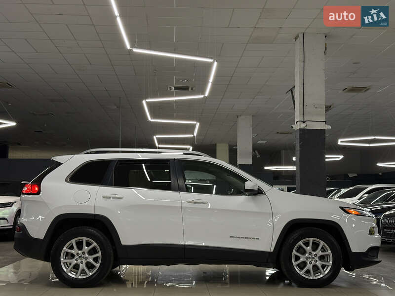 Позашляховик / Кросовер Jeep Cherokee 2017 в Миколаєві фото 7 Позашляховик / Кросовер Jeep Cherokee 2017 в Миколаєві