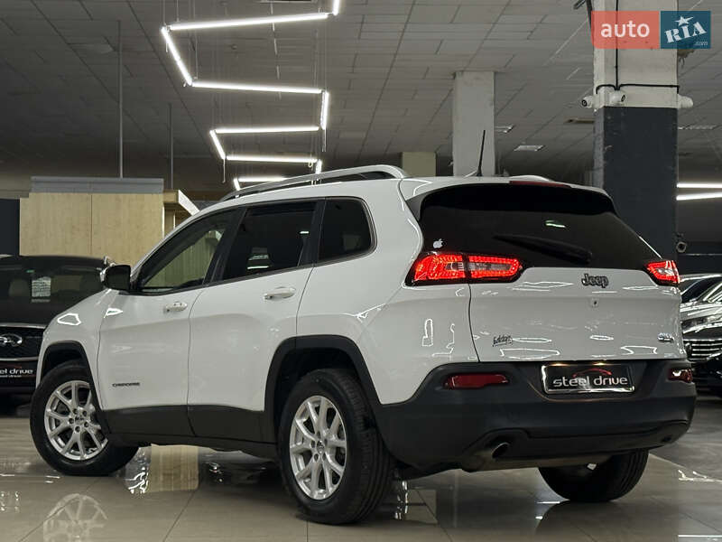 Позашляховик / Кросовер Jeep Cherokee 2017 в Миколаєві фото 12 Позашляховик / Кросовер Jeep Cherokee 2017 в Миколаєві