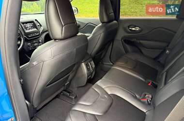 Внедорожник / Кроссовер Jeep Cherokee 2021 в 