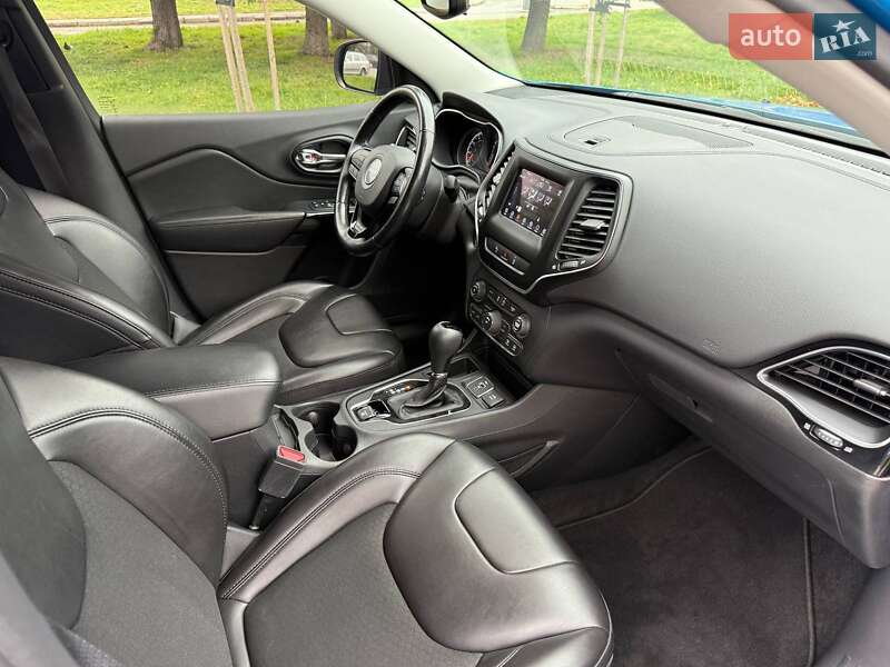 Позашляховик / Кросовер Jeep Cherokee 2021 в Вінниці