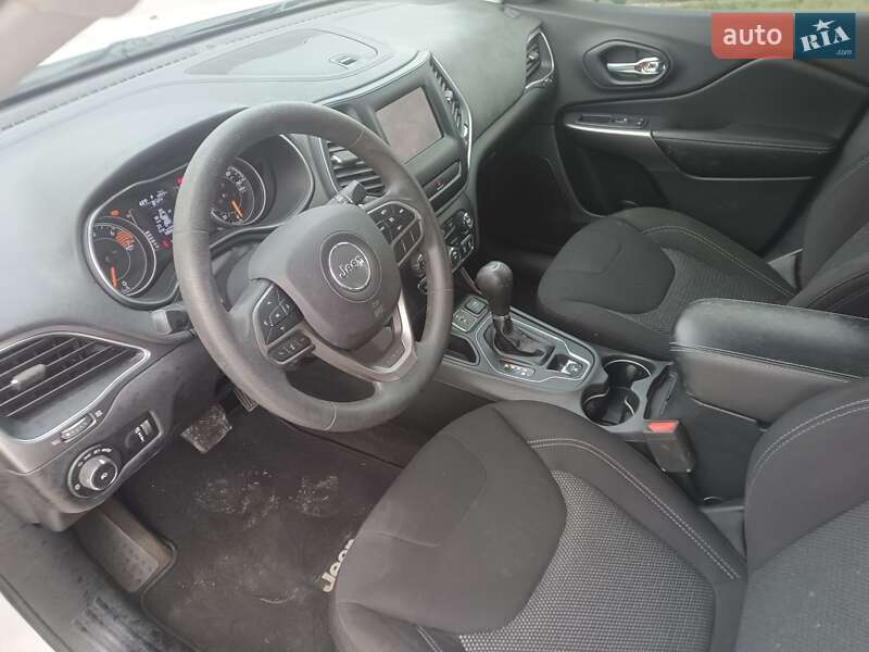 Позашляховик / Кросовер Jeep Cherokee 2018 в Києві фото 4 Позашляховик / Кросовер Jeep Cherokee 2018 в Києві