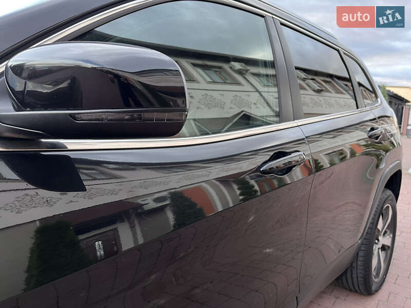 Внедорожник / Кроссовер Jeep Cherokee 2019 в Львове