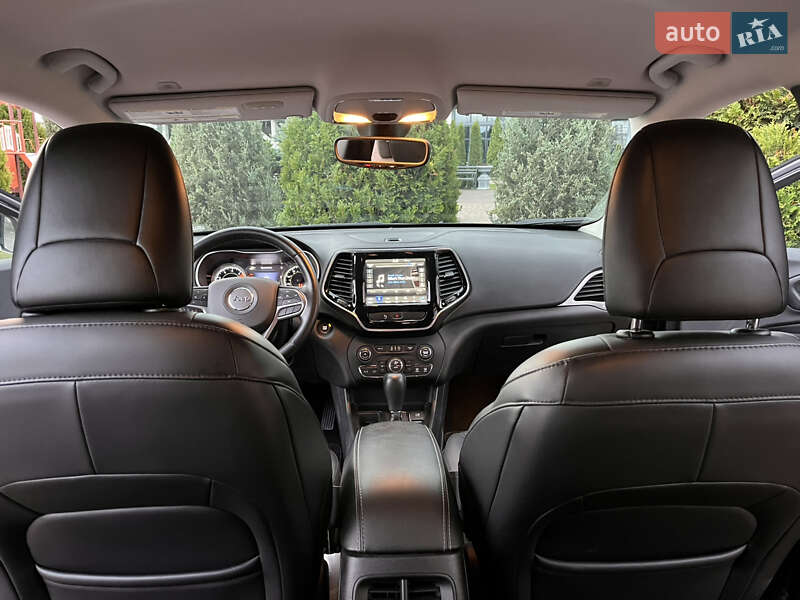 Внедорожник / Кроссовер Jeep Cherokee 2019 в Львове