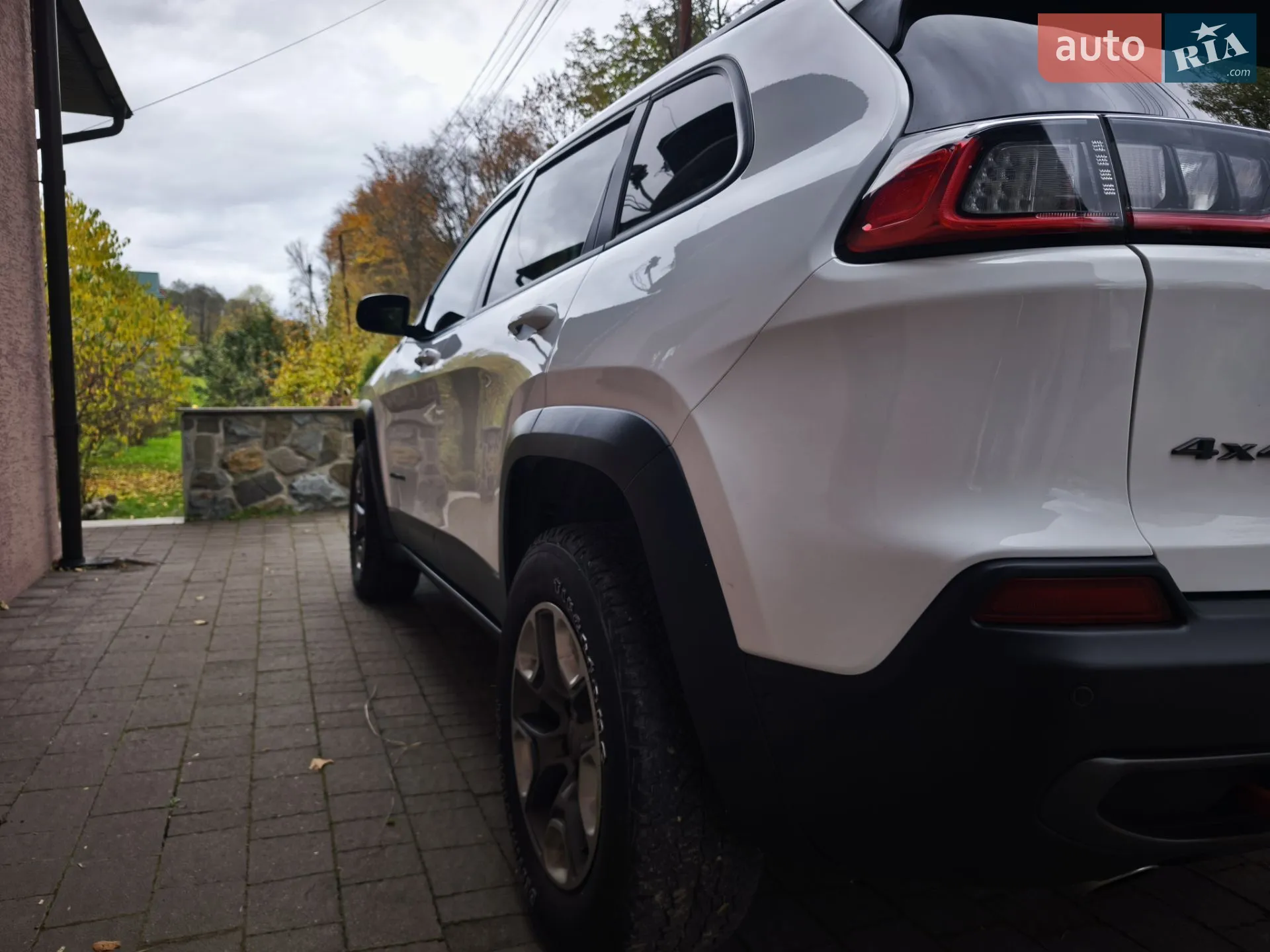 2018 Jeep Cherokee - мініатюра 8