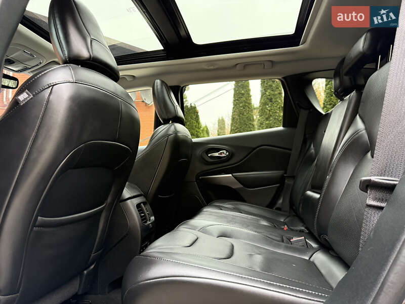 Внедорожник / Кроссовер Jeep Cherokee 2020 в Лубнах фото 51 Внедорожник / Кроссовер Jeep Cherokee 2020 в Лубнах