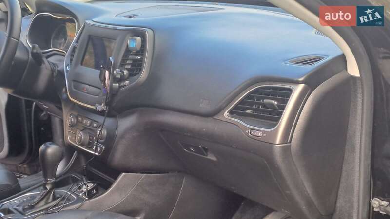 Внедорожник / Кроссовер Jeep Cherokee 2018 в Ровно фото 28 Внедорожник / Кроссовер Jeep Cherokee 2018 в Ровно