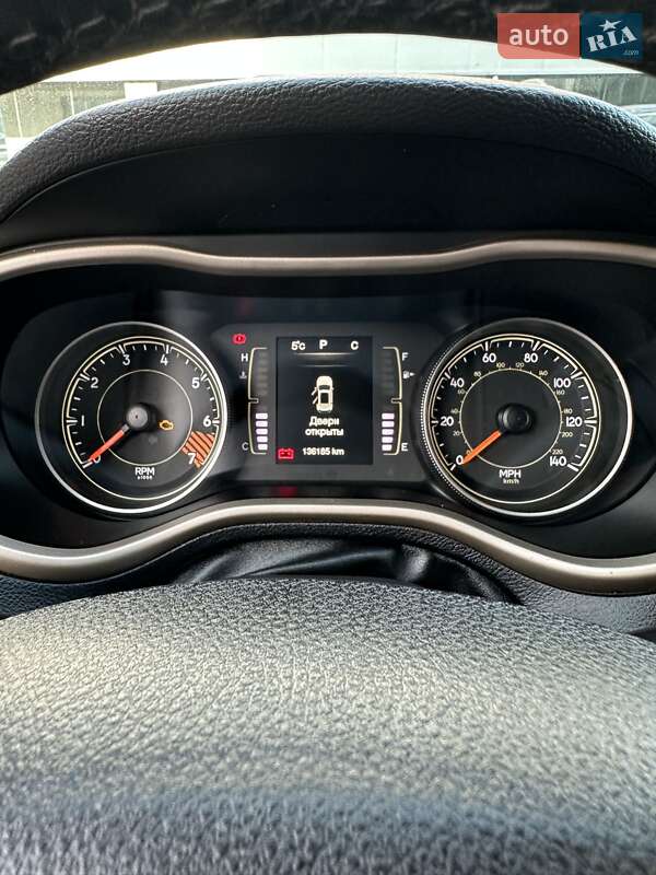 Позашляховик / Кросовер Jeep Cherokee 2015 в Рівному фото 12 Позашляховик / Кросовер Jeep Cherokee 2015 в Рівному