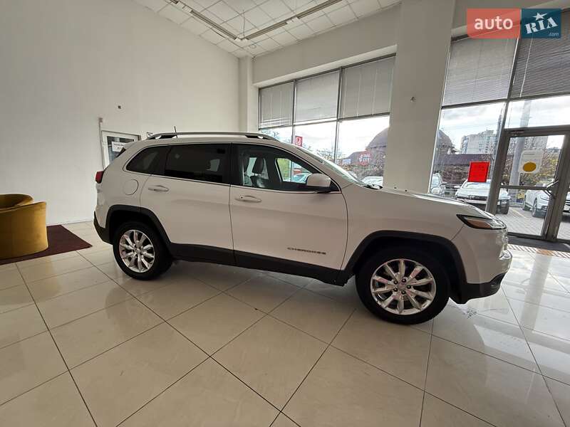 Внедорожник / Кроссовер Jeep Cherokee 2015 в Черновцах фото 13 Внедорожник / Кроссовер Jeep Cherokee 2015 в Черновцах