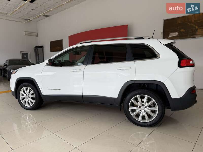 Внедорожник / Кроссовер Jeep Cherokee 2015 в Черновцах фото 3 Внедорожник / Кроссовер Jeep Cherokee 2015 в Черновцах