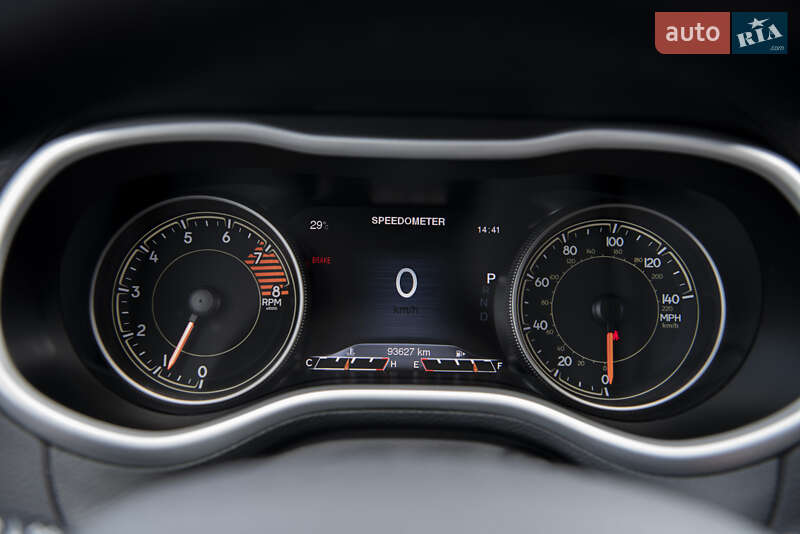 Внедорожник / Кроссовер Jeep Cherokee 2016 в Полтаве