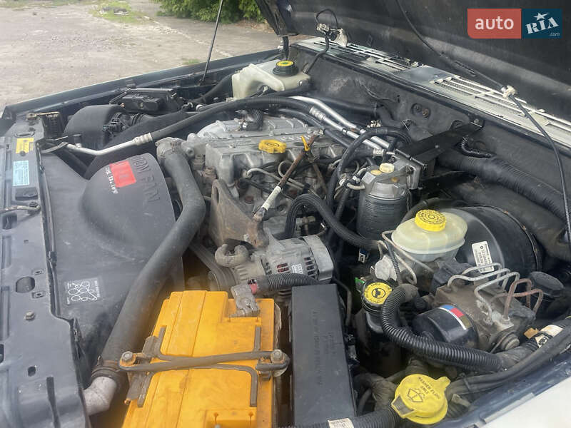 Внедорожник / Кроссовер Jeep Cherokee 1998 в Золочеве