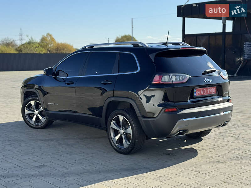 Внедорожник / Кроссовер Jeep Cherokee 2019 в Калуше